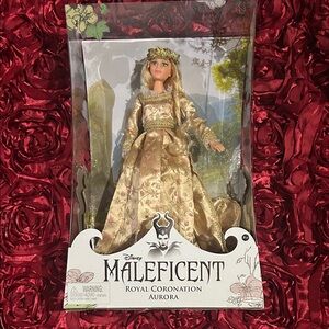 Disney Maleficent Aurora Doll in Gold Gown